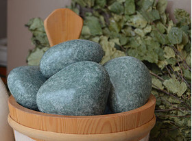 Камень Жадеит шлифованный средний (ведро 10 кг)